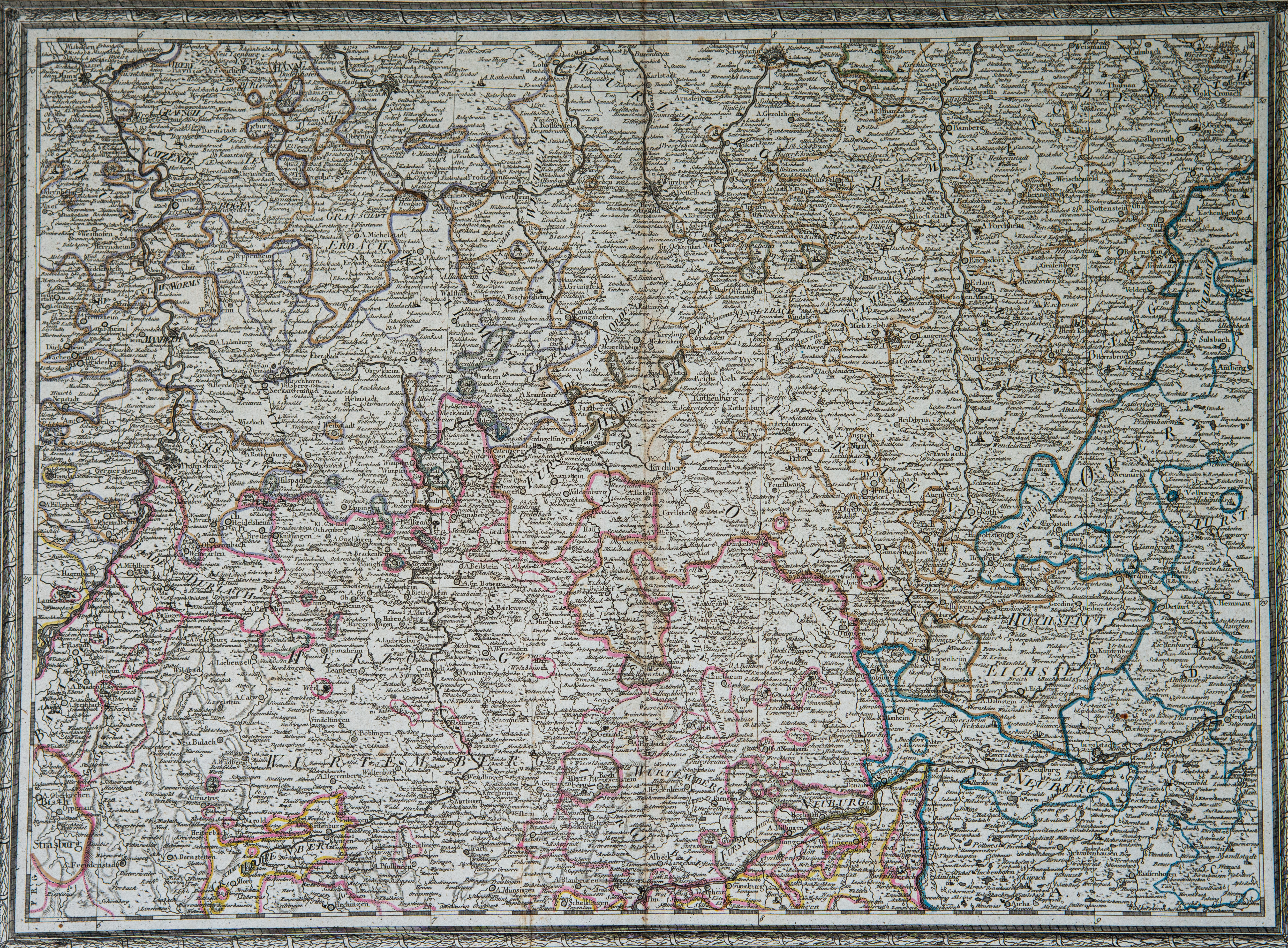 Neueste Generalkarte von Deutschland in XXIV Blättern. Nach Bueschings Erdbeschreibung nach Chauchards und anderen neuesten Karten Verbessert herausgegeben von F.A. Schraembl. Wien 1797. 
Bestandteil von Schrämbl, Franz Anton: Allgemeiner grosser Schraemblischer Atlass. Wien: Schalbacher 1800.
